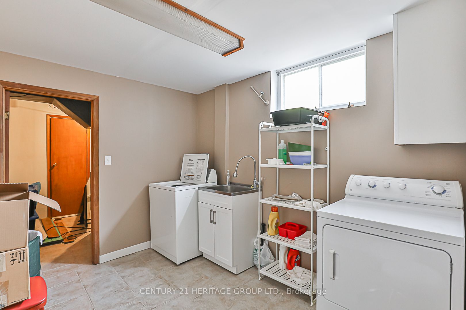 33 Aurora Heights Dr