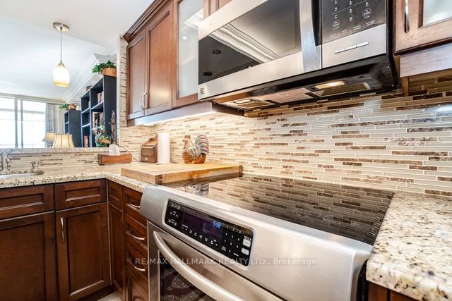 100 Observatory Lane, #807