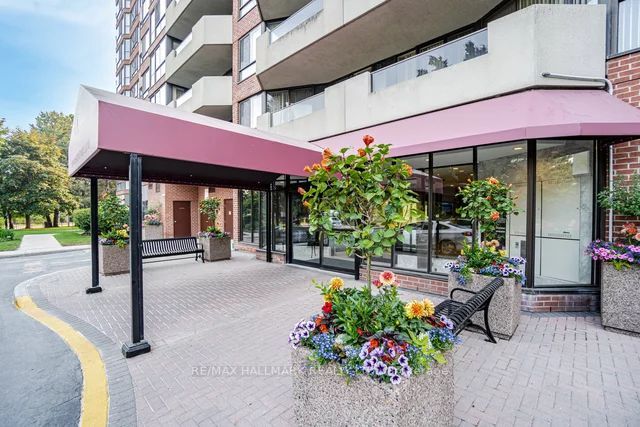 100 Observatory Lane, #807