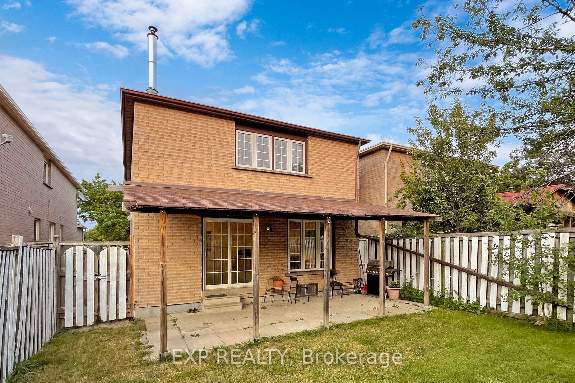 81 Stirling Crescent