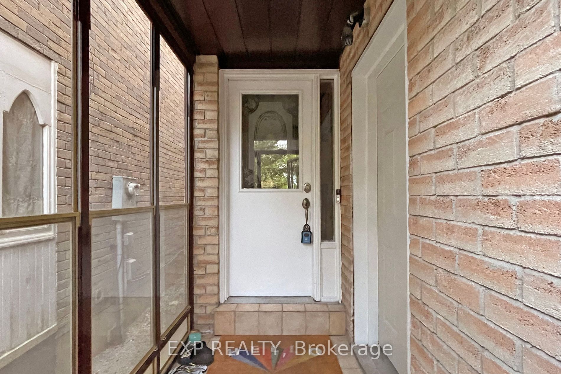 81 Stirling Crescent