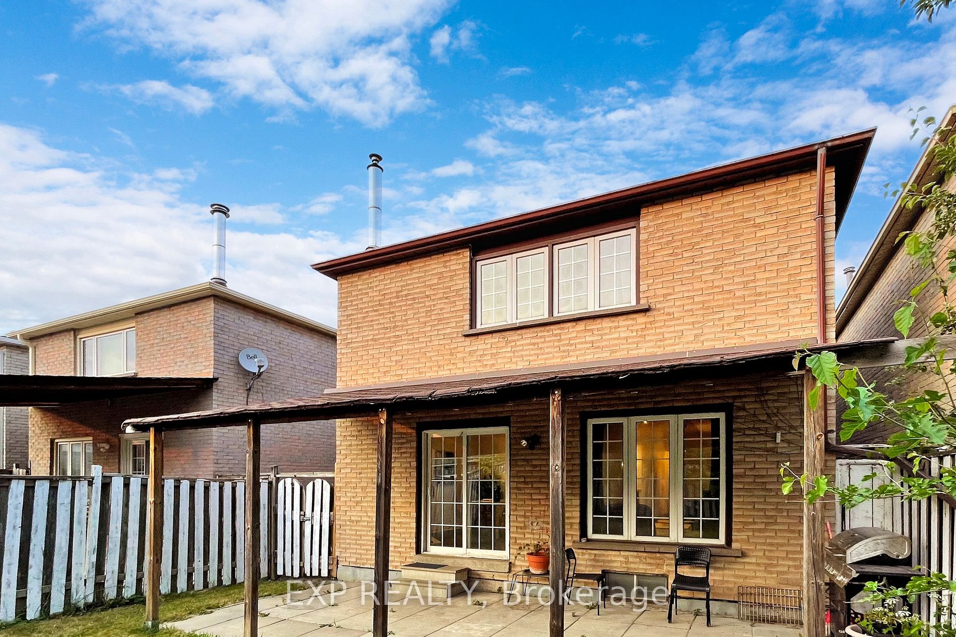 81 Stirling Crescent