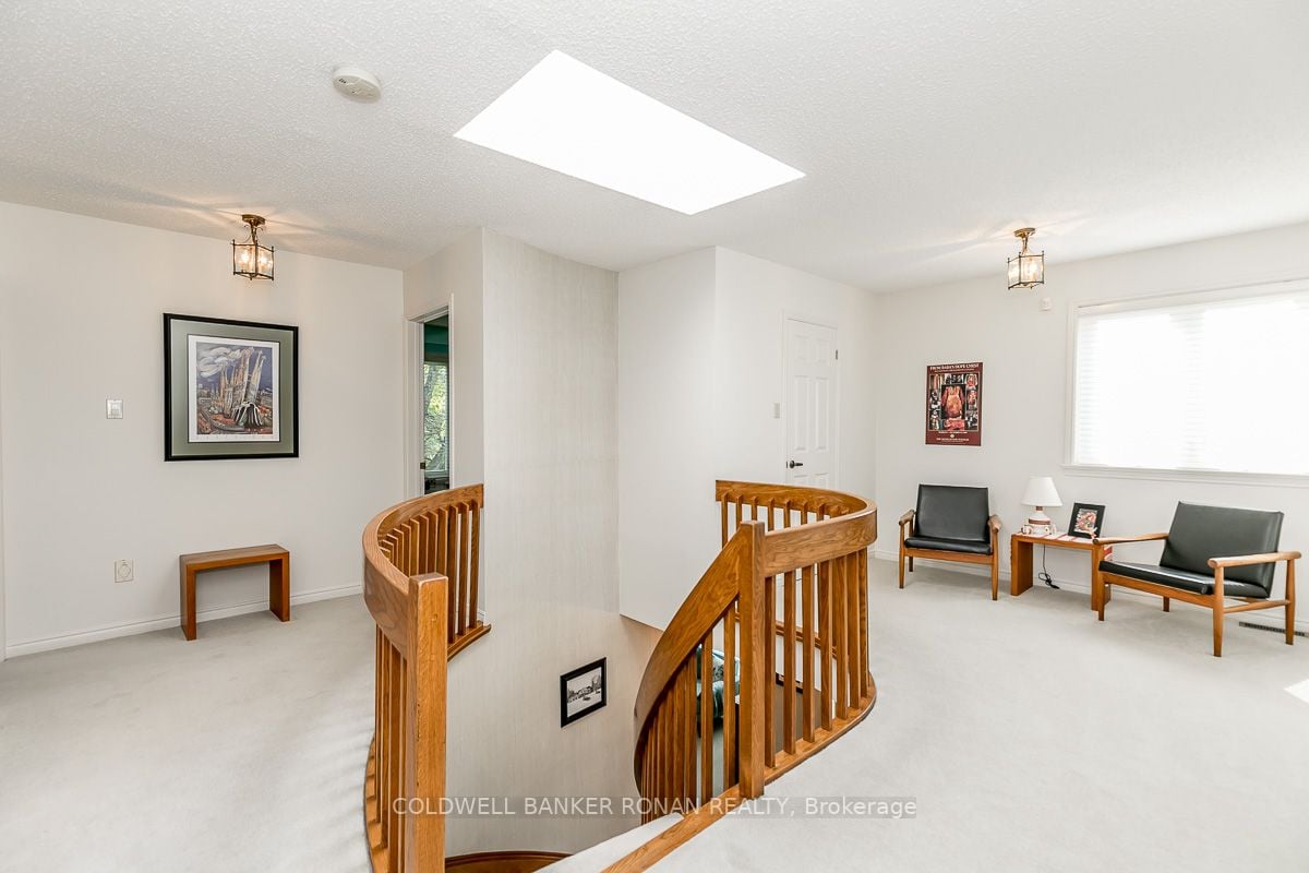 345 Stephanie Blvd