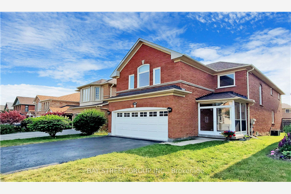 36 Baltic St, Richmond Hill