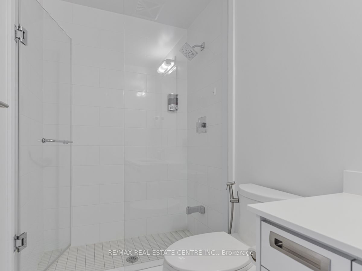 301 Sea Ray Ave, #210C