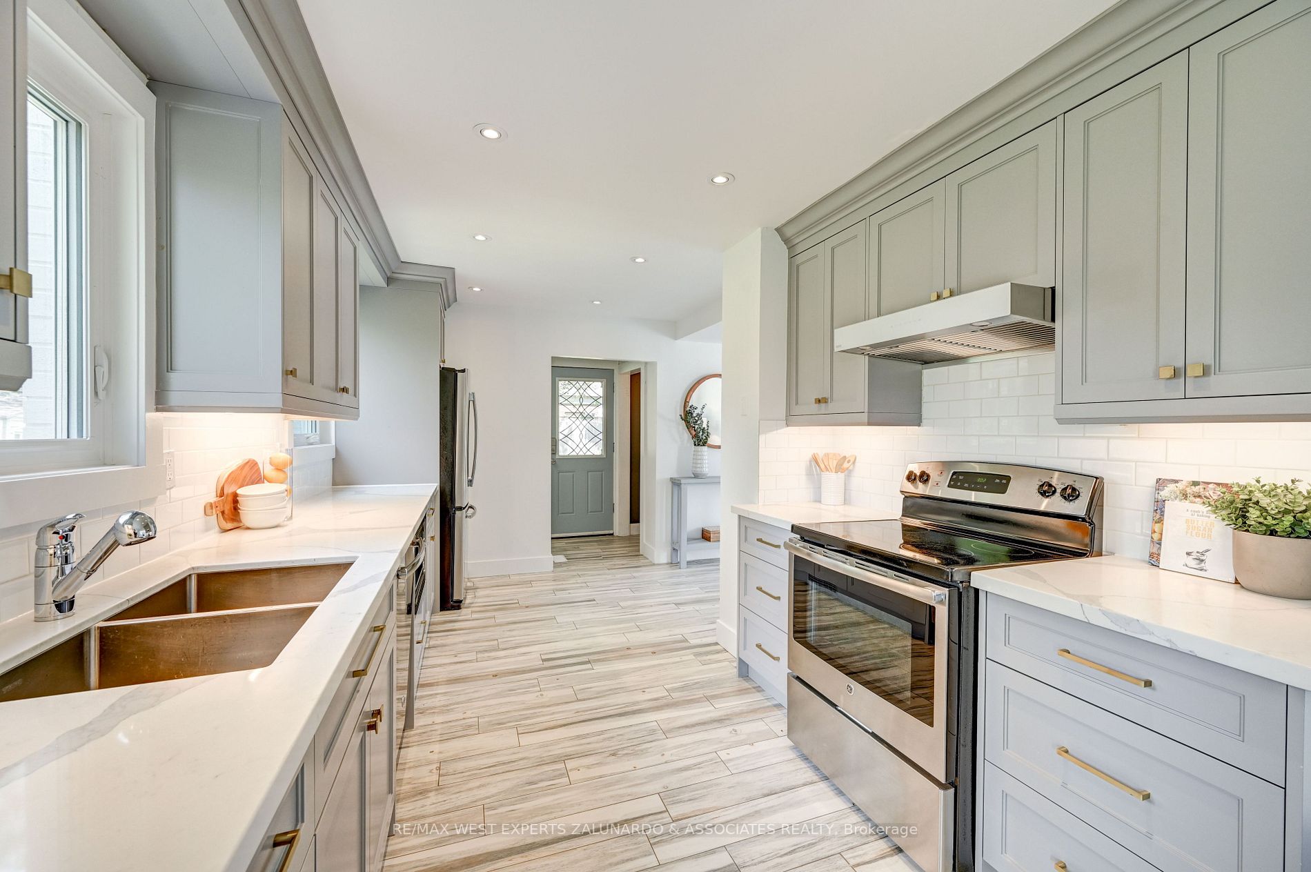 5 Osler Crt