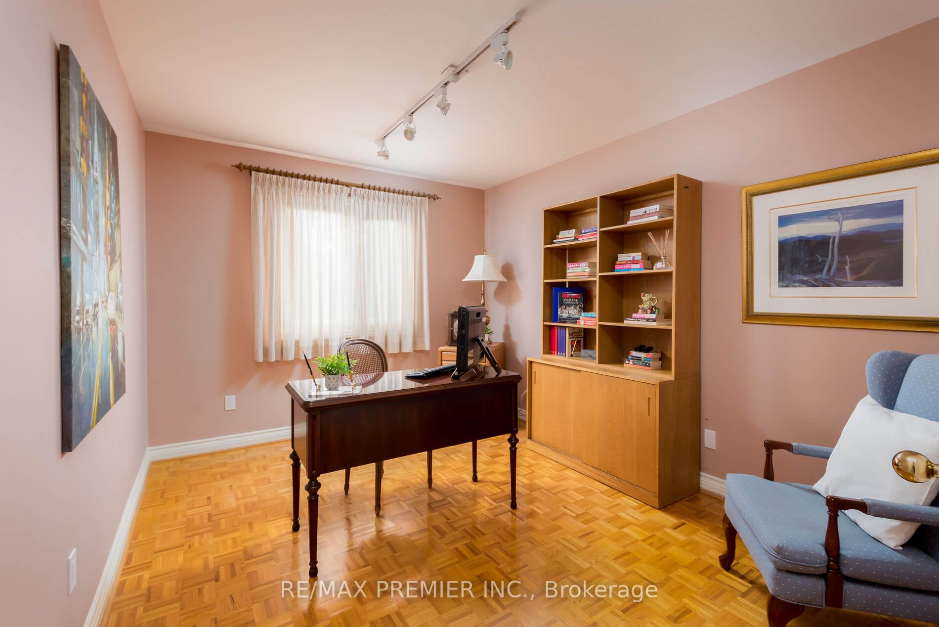 18 Squire Graham Lane