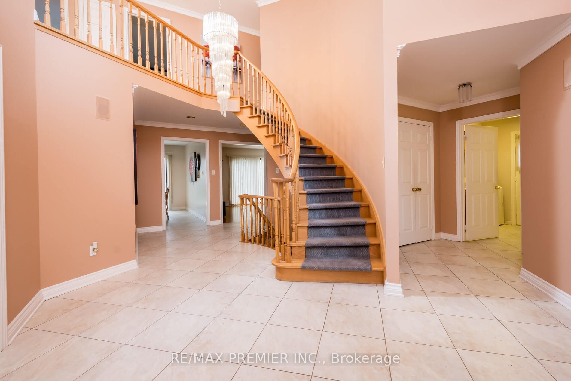 18 Squire Graham Lane