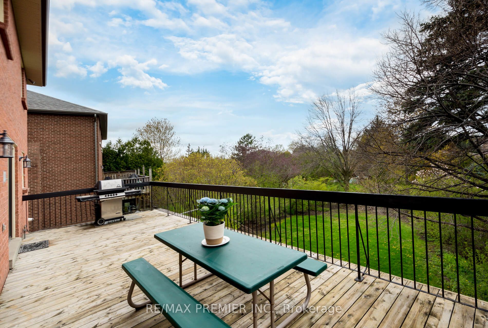 18 Squire Graham Lane