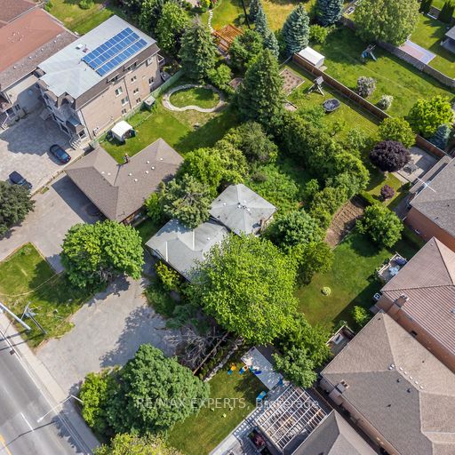 9191 Bathurst Street