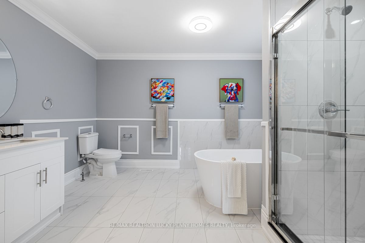 30 Holbrook Crt