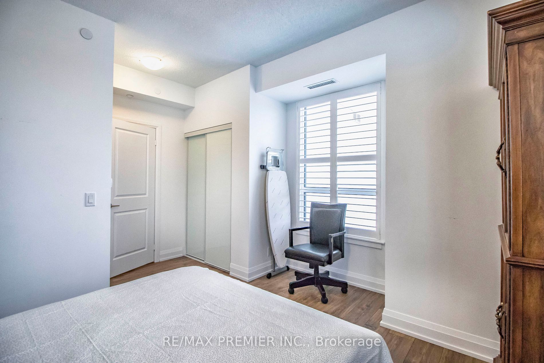 7900 Bathurst St, #331