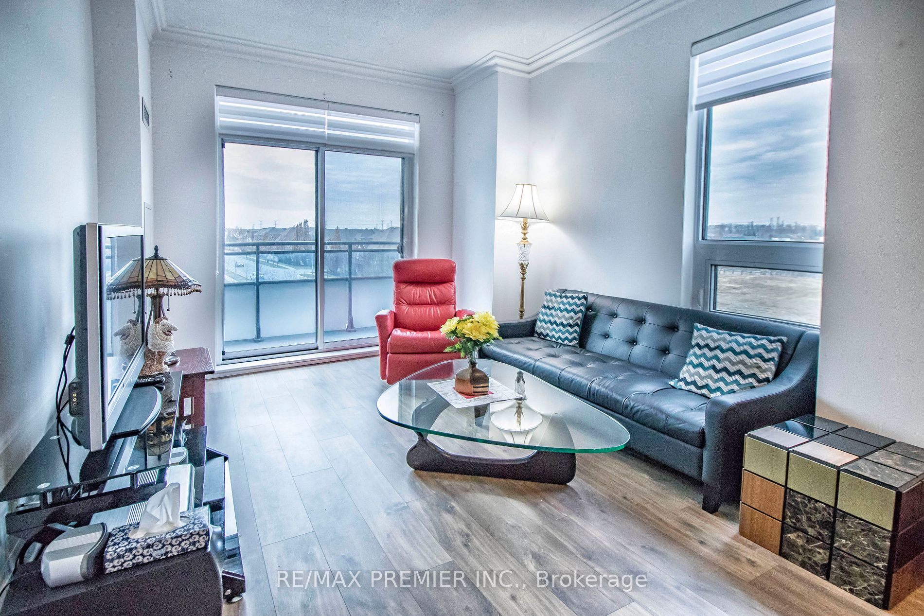 7900 Bathurst St, #331