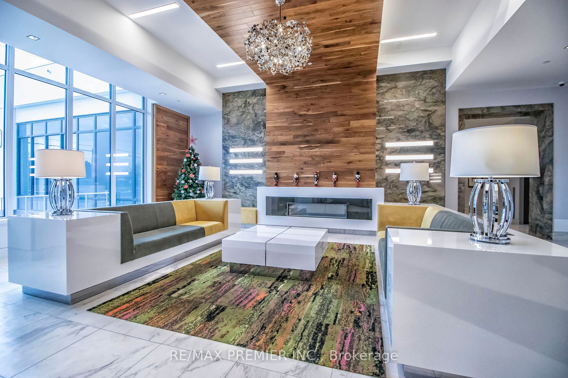 7900 Bathurst St, #331