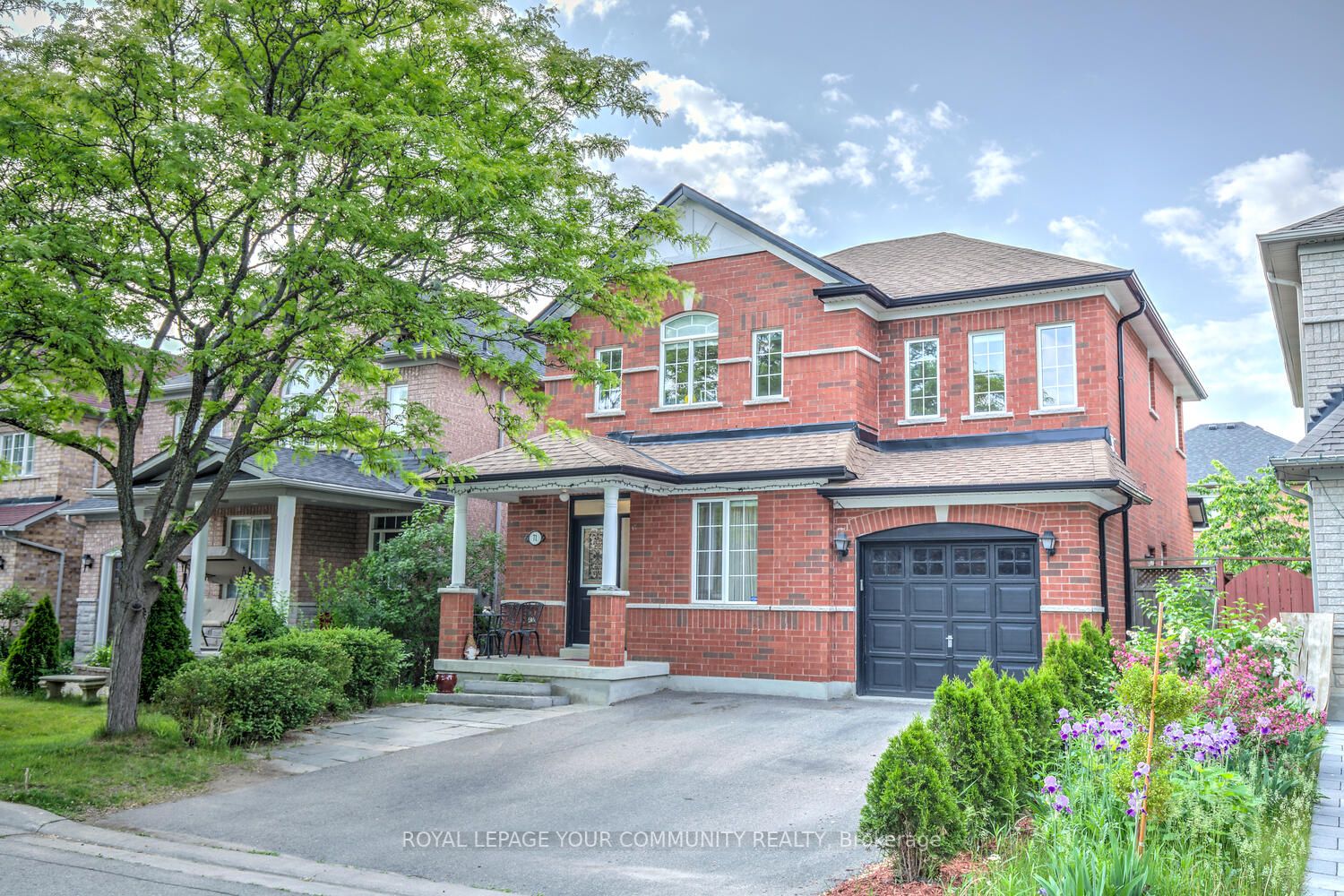 71 Queensbridge Dr