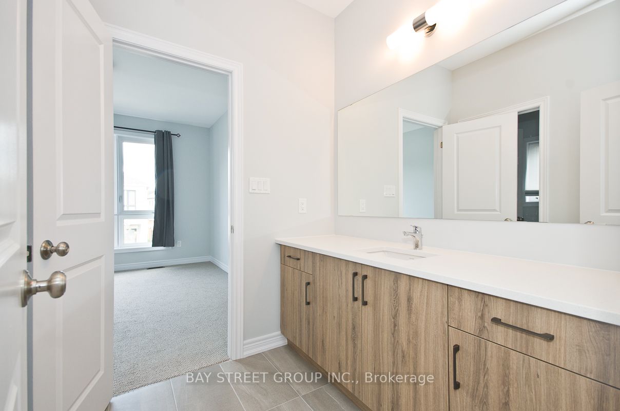 92 Pine Hill Cres
