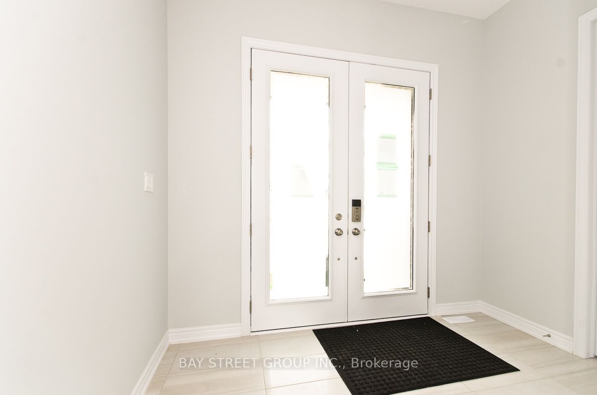 92 Pine Hill Cres