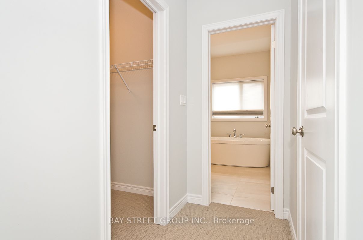 92 Pine Hill Cres