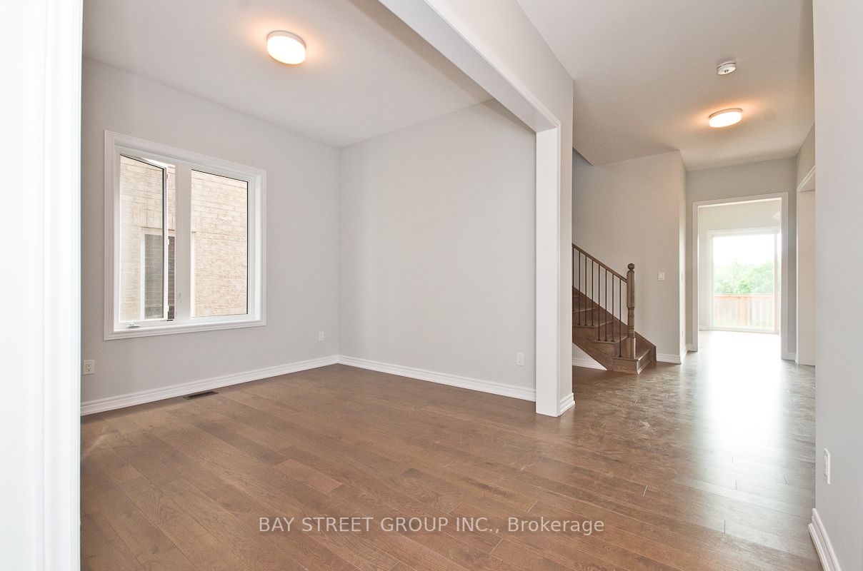 92 Pine Hill Cres