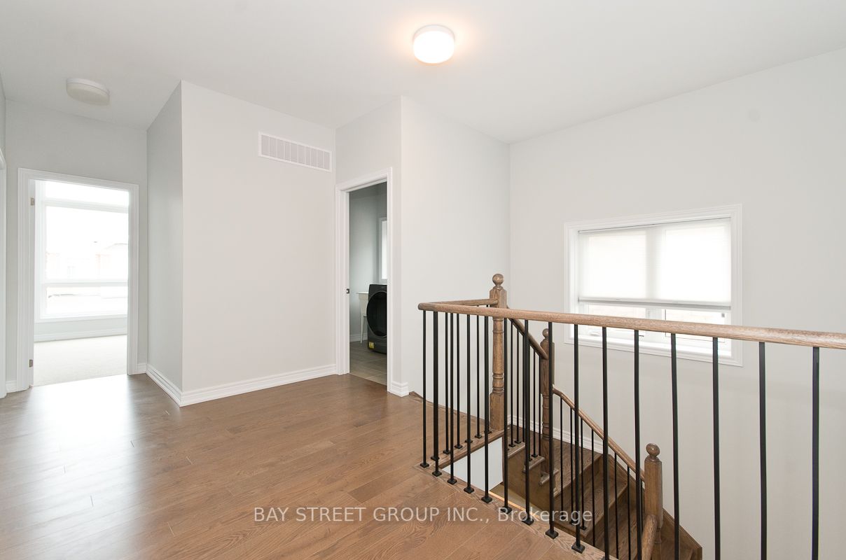 92 Pine Hill Cres