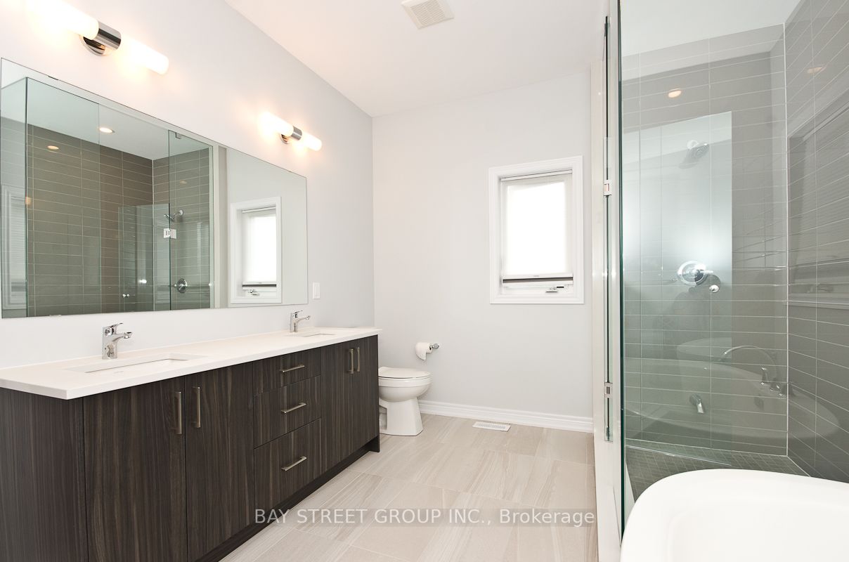 92 Pine Hill Cres