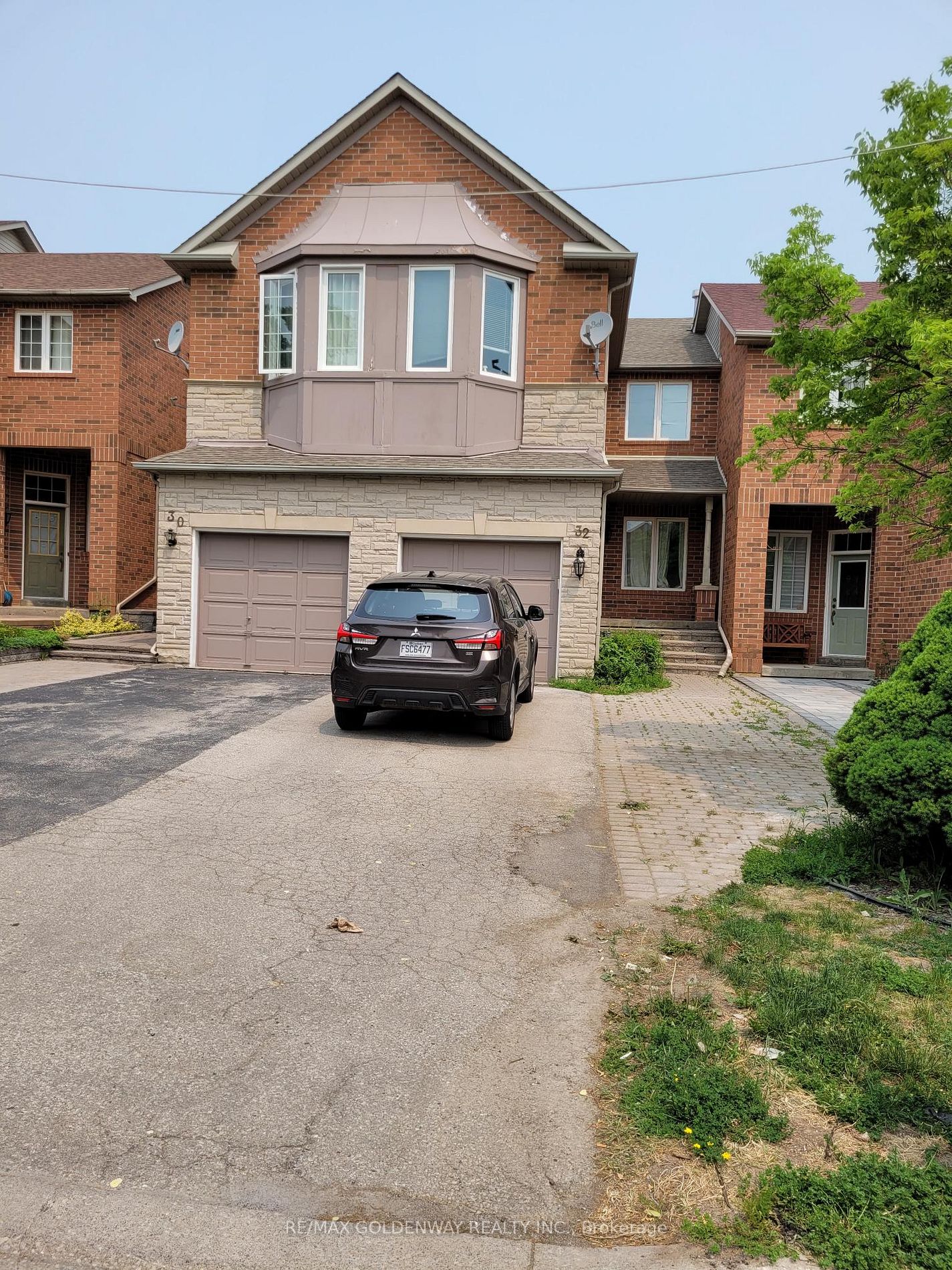 32 Thornbush Crt