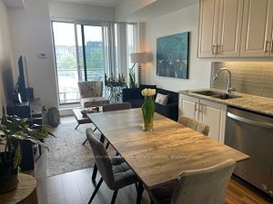 9618 Yonge St, #303