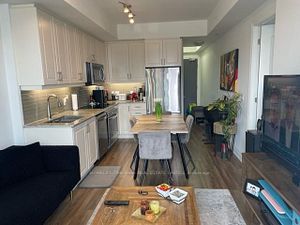 9618 Yonge St, #303