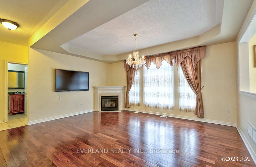 239 Ray Snow Boulevard