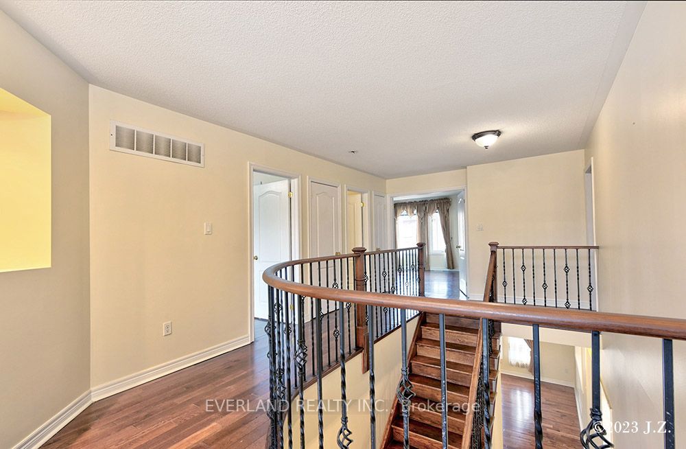 239 Ray Snow Boulevard