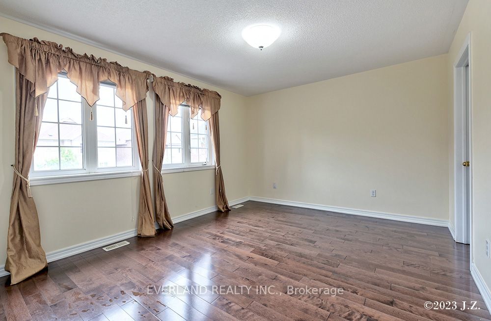 239 Ray Snow Boulevard