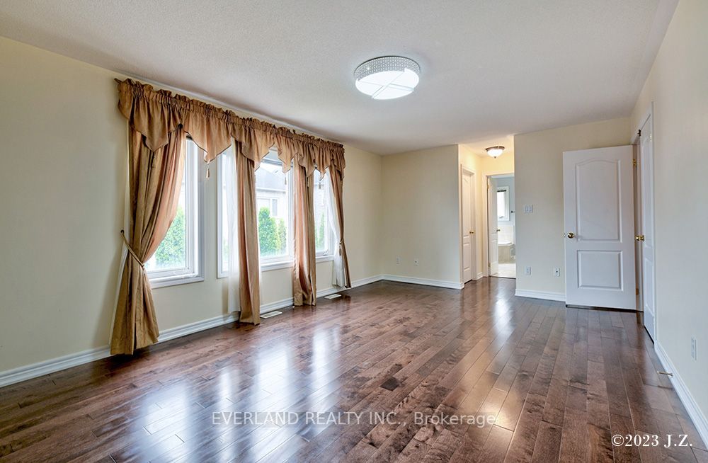 239 Ray Snow Boulevard