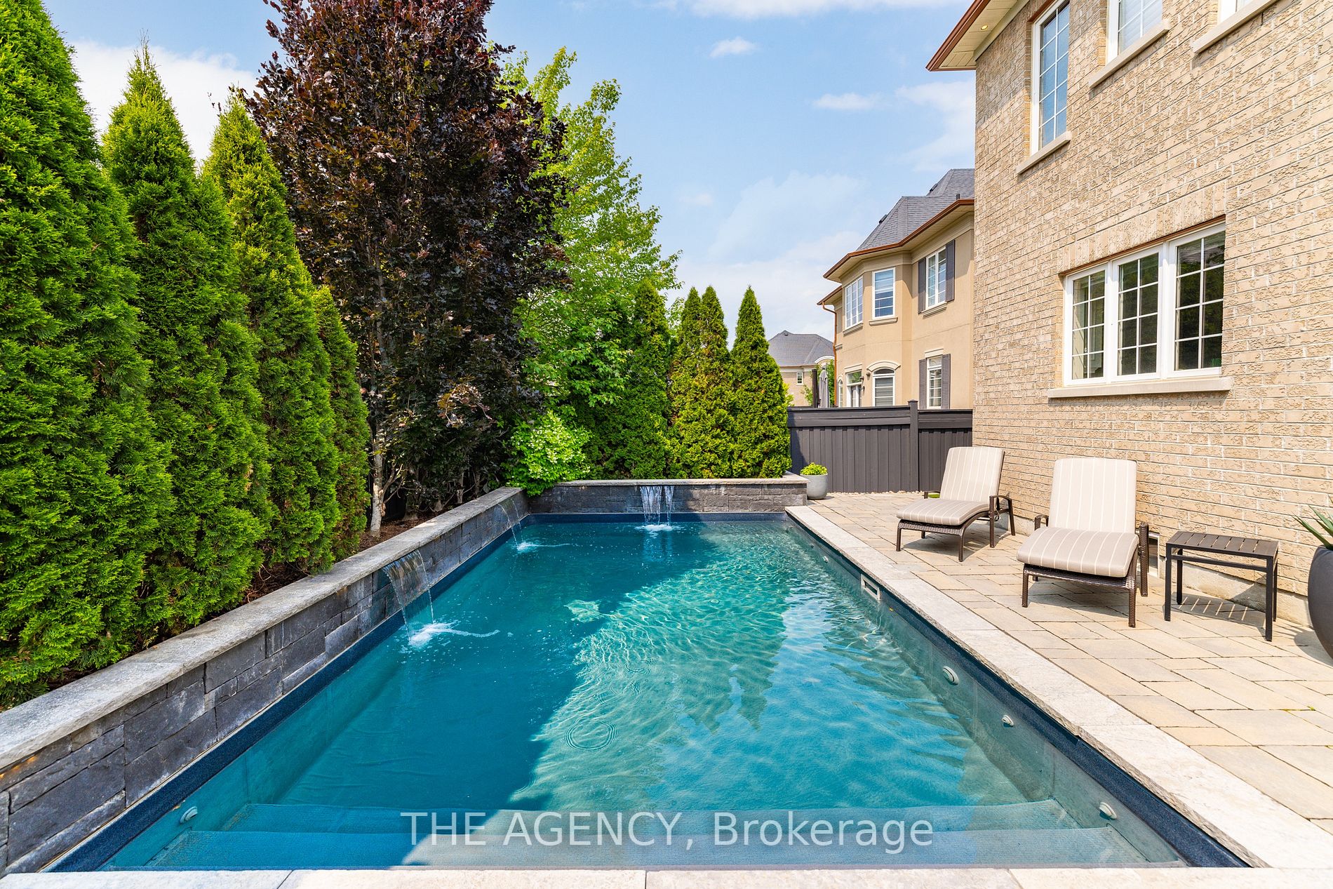 47 Bluff Tr