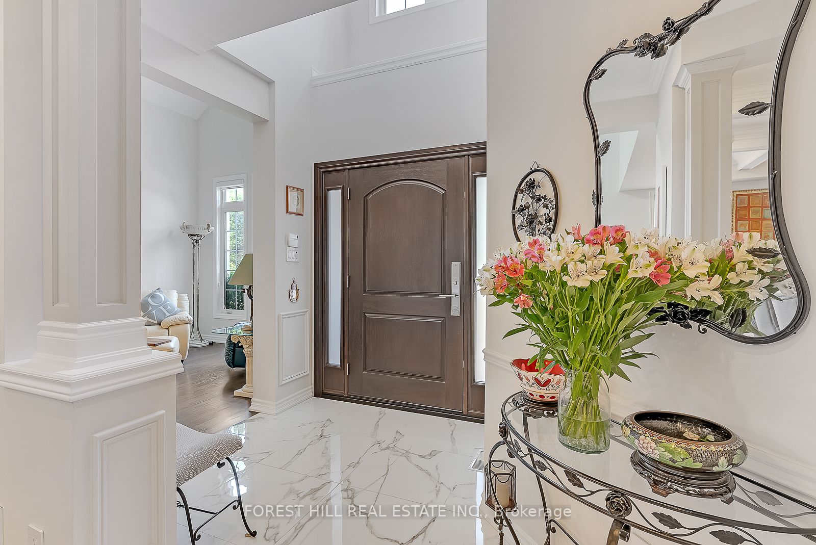 101 Thornhill Woods Dr