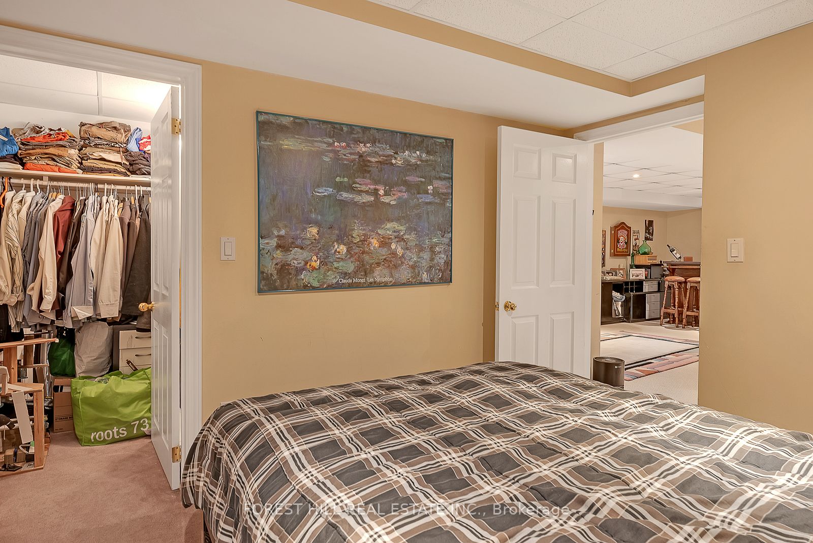101 Thornhill Woods Dr