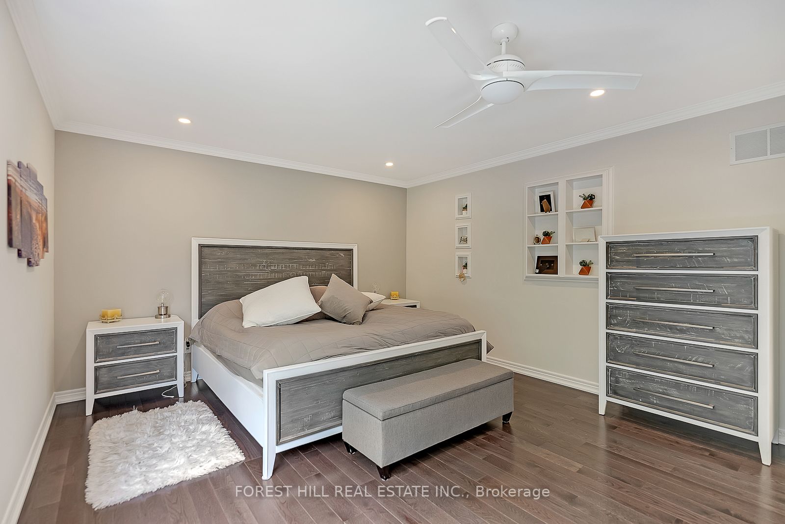 101 Thornhill Woods Dr