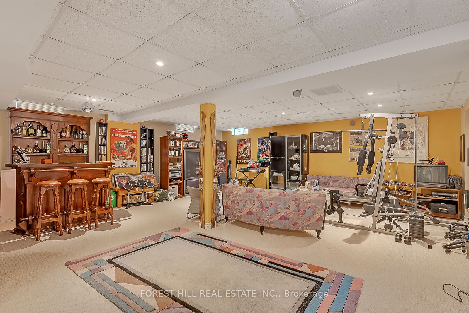 101 Thornhill Woods Dr