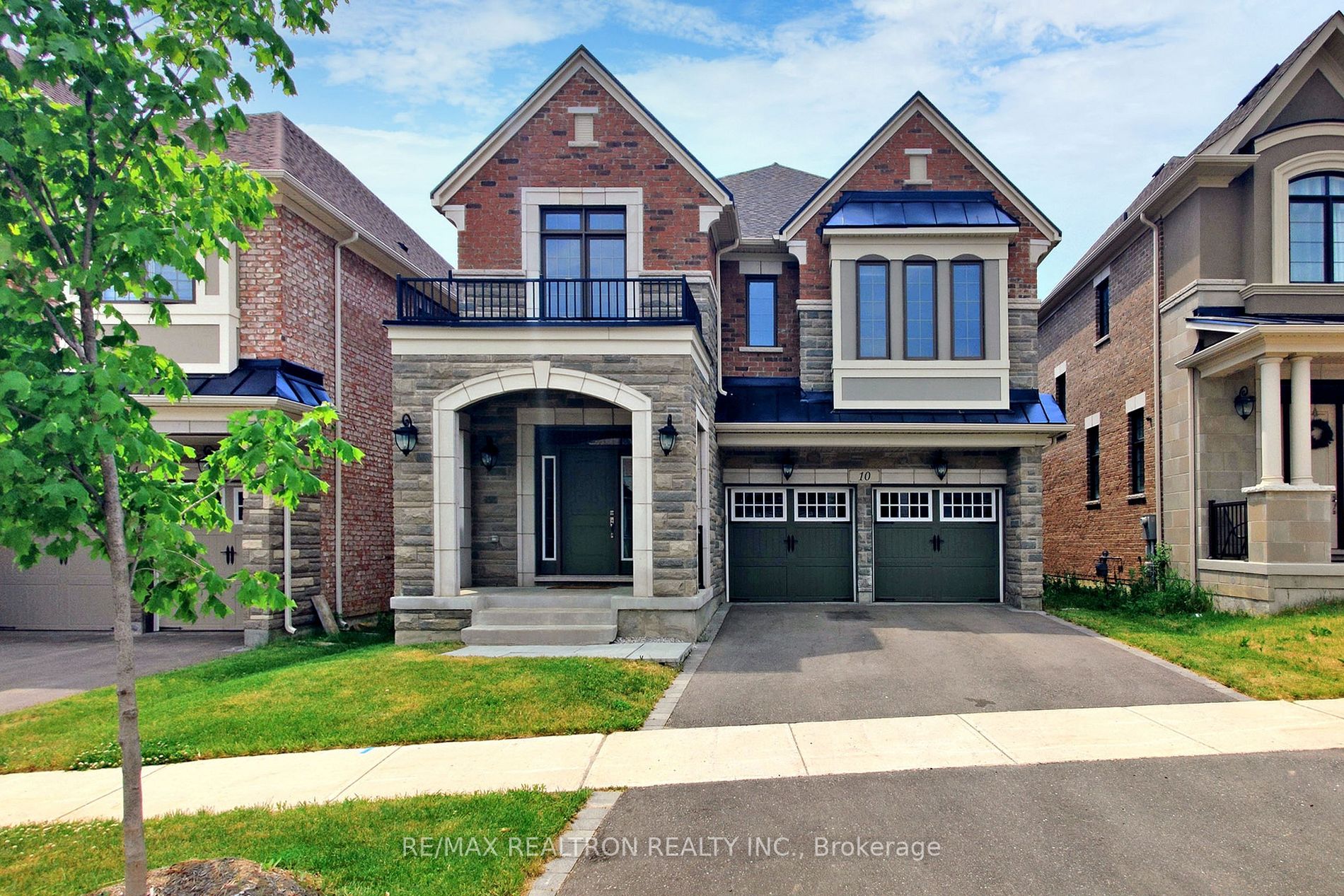 10 Grace Lake Crt