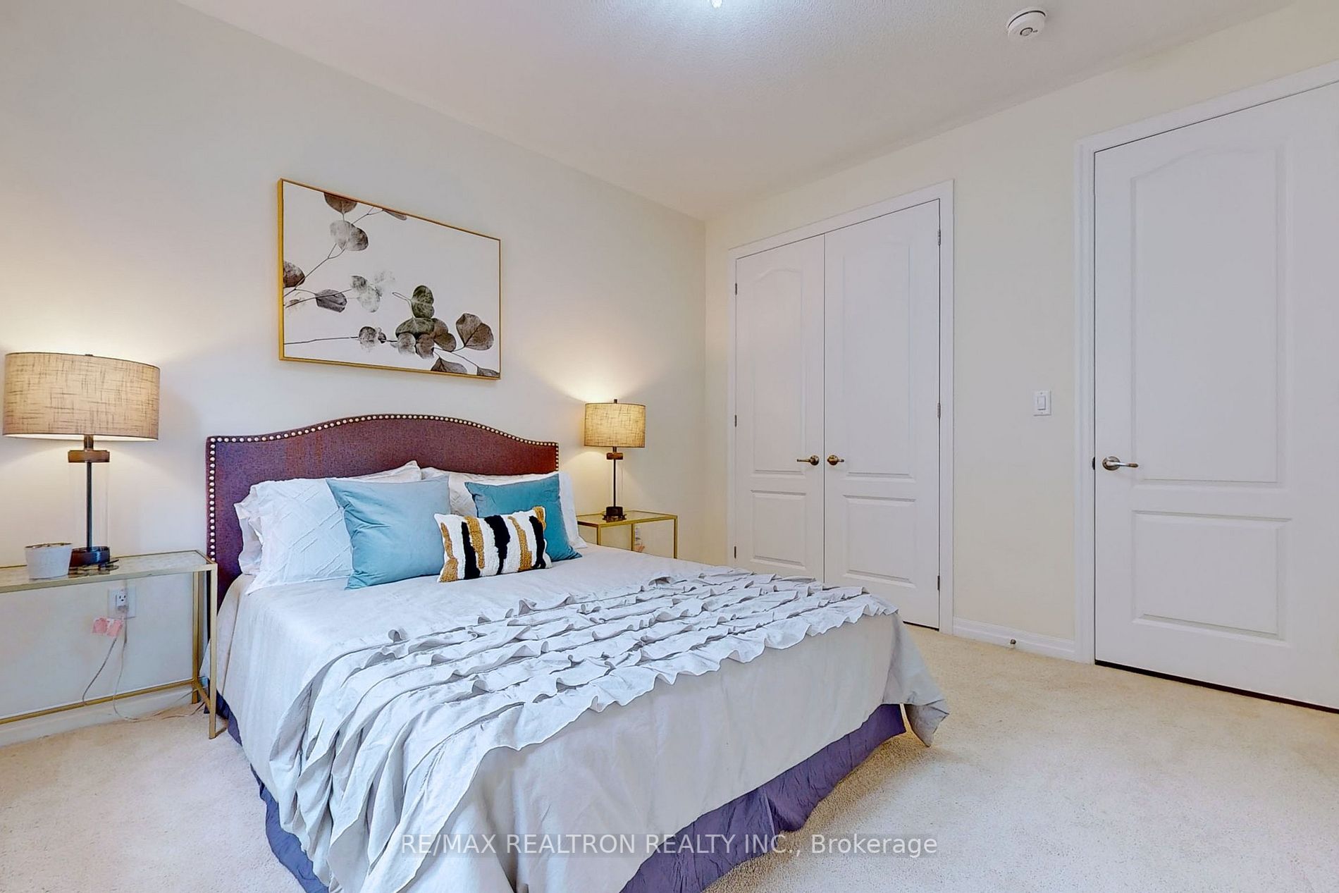 10 Grace Lake Crt