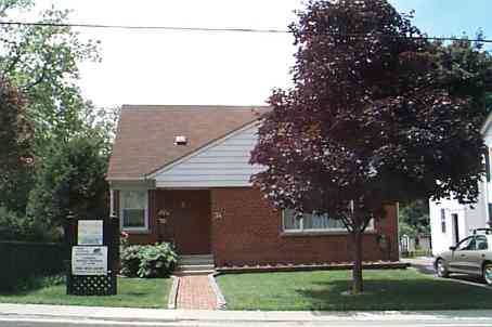 34 Elizabeth St S