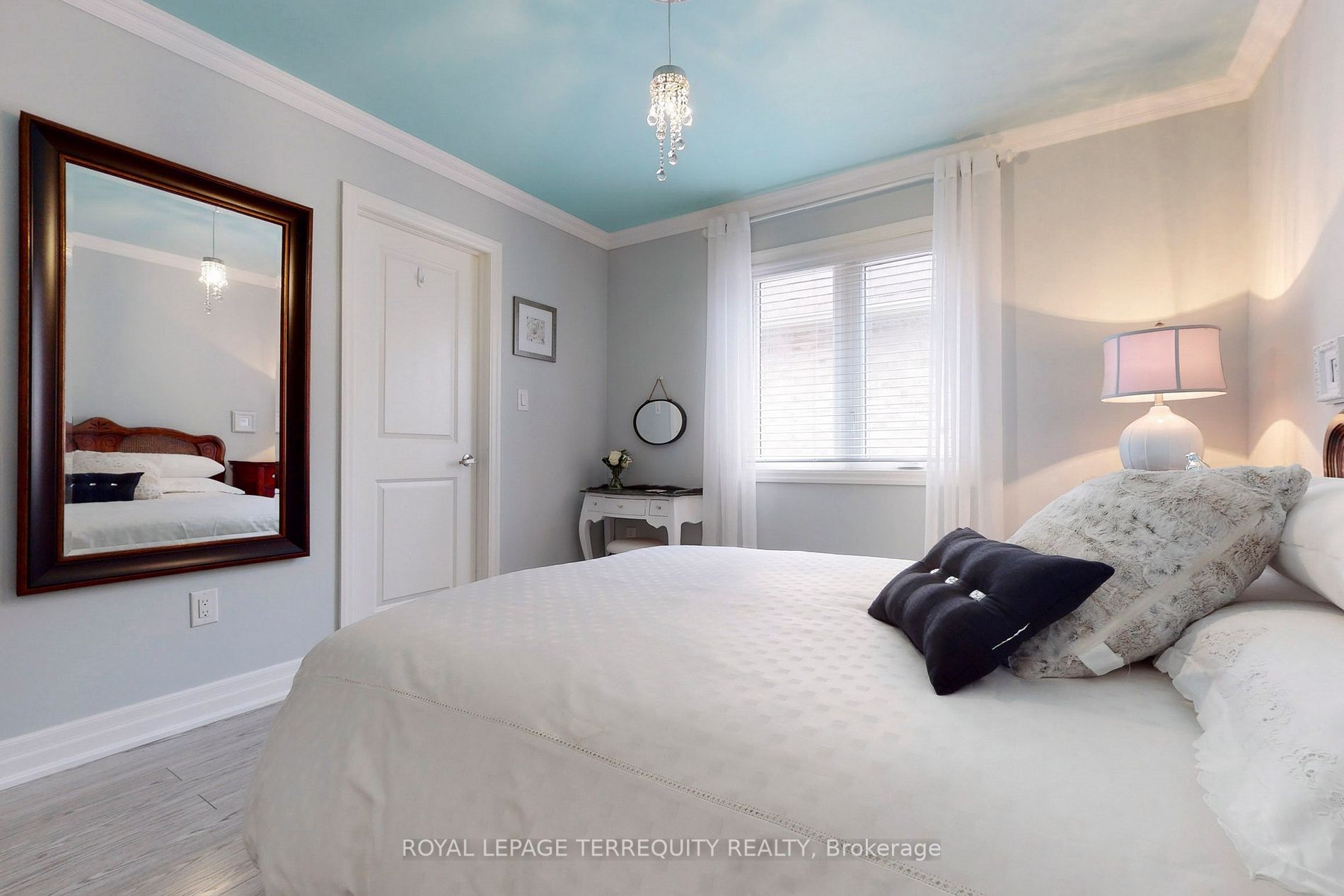16 Nicort Rd