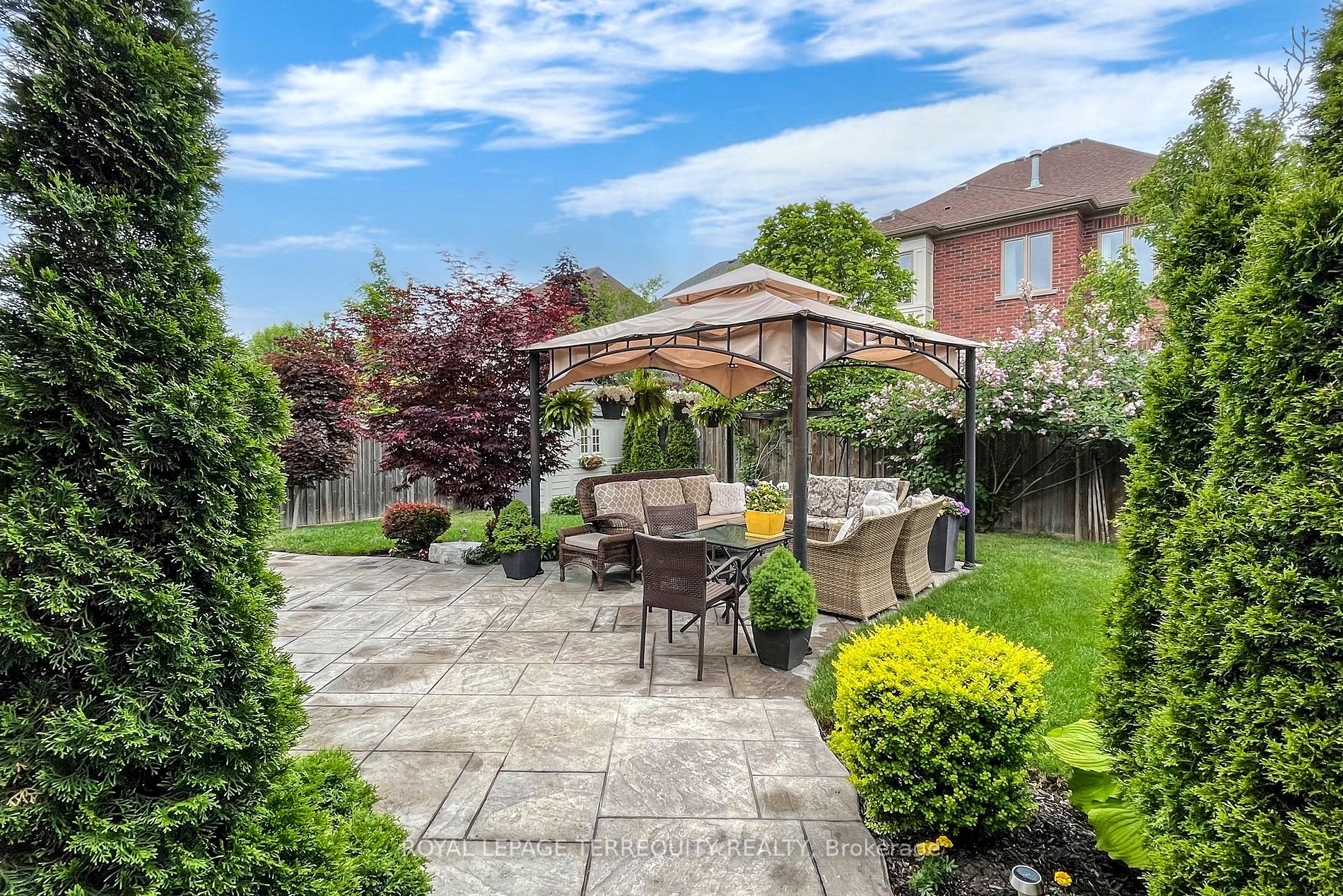 16 Nicort Rd
