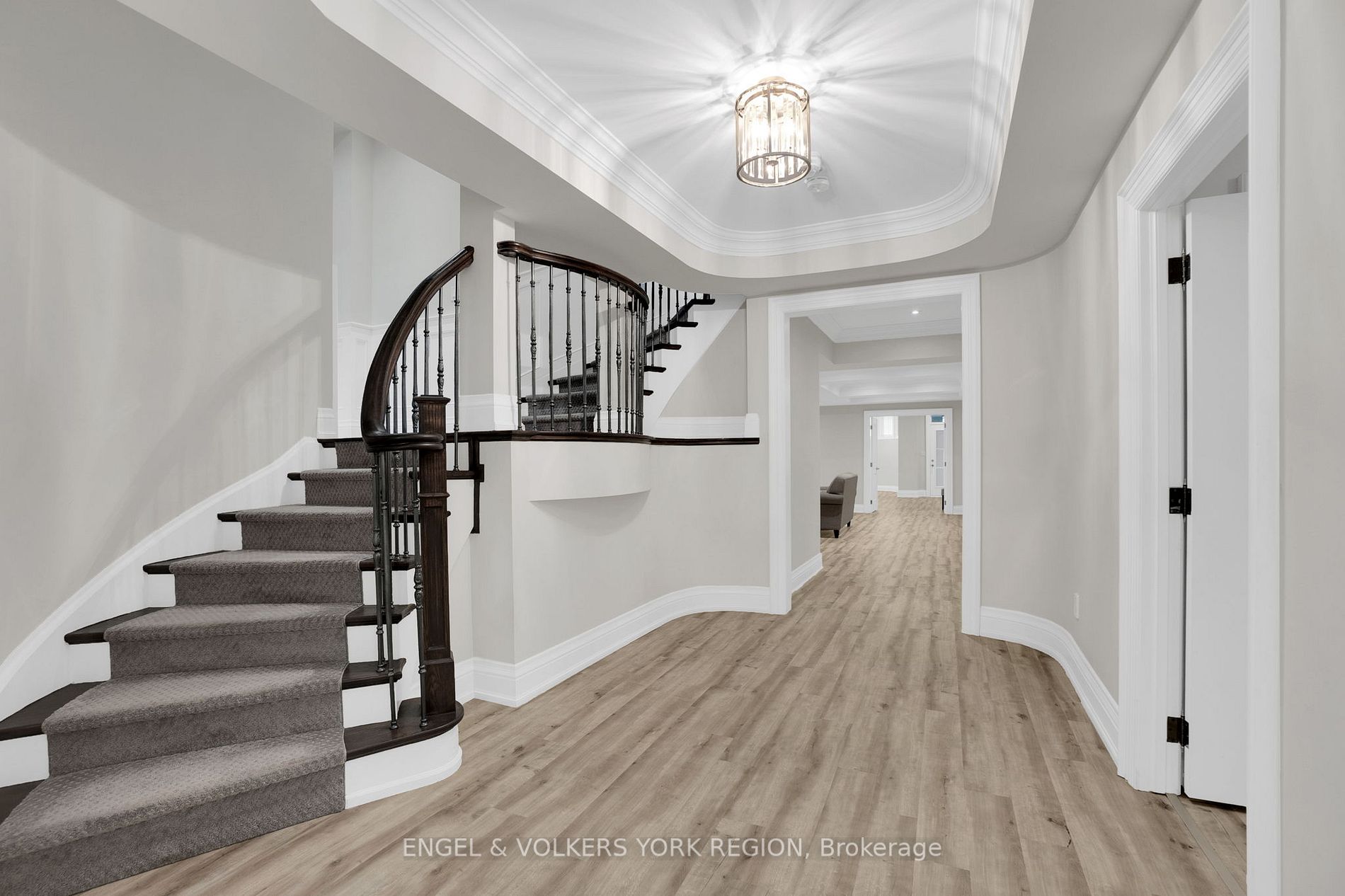 4 Peter Glass Rd