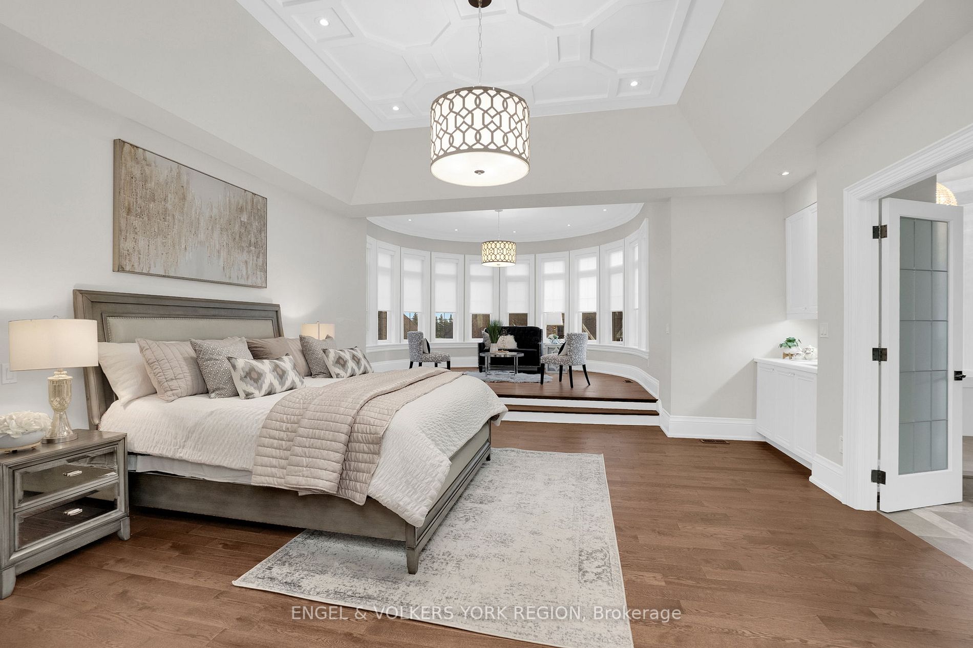 4 Peter Glass Rd