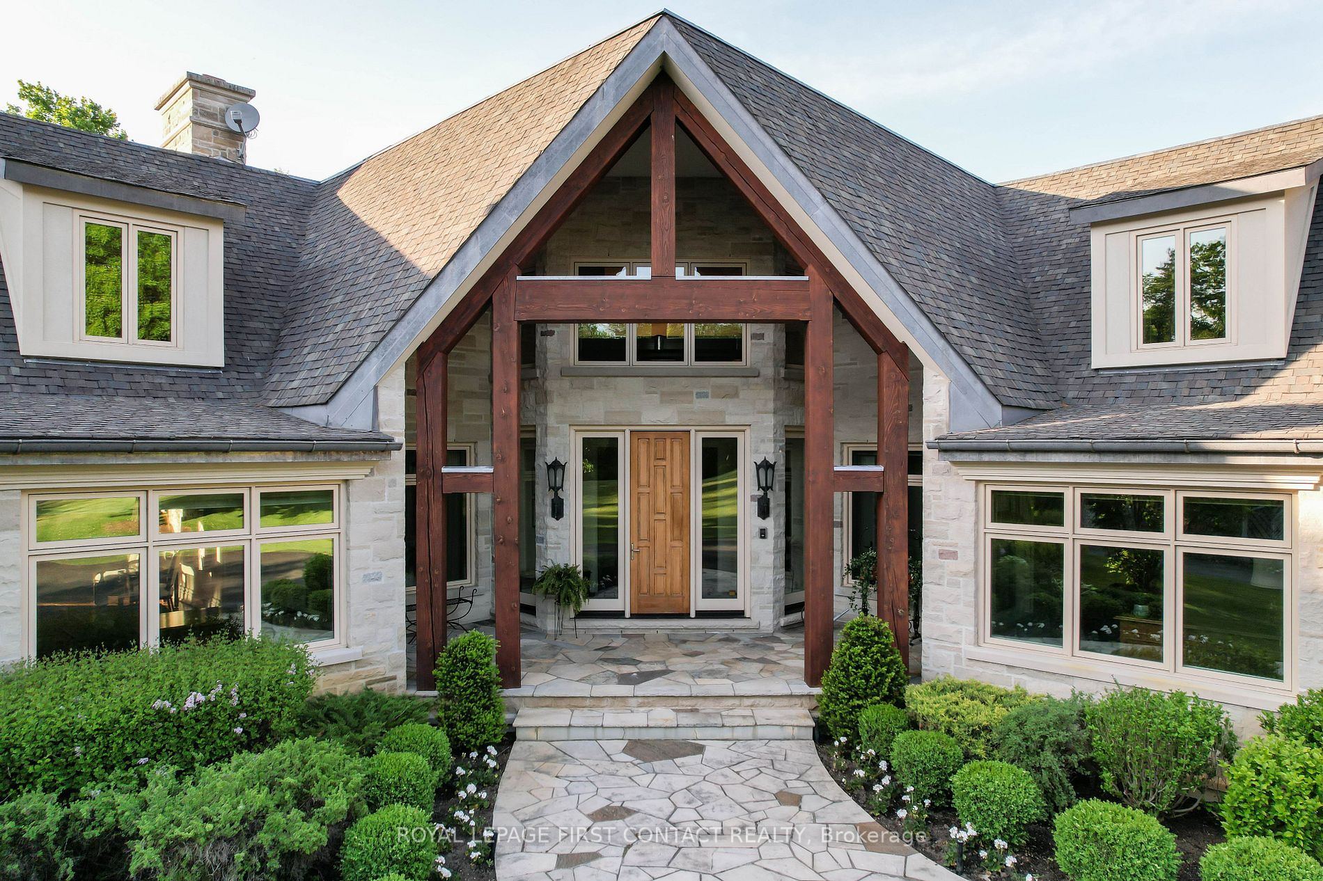 1130 Shoreview Dr