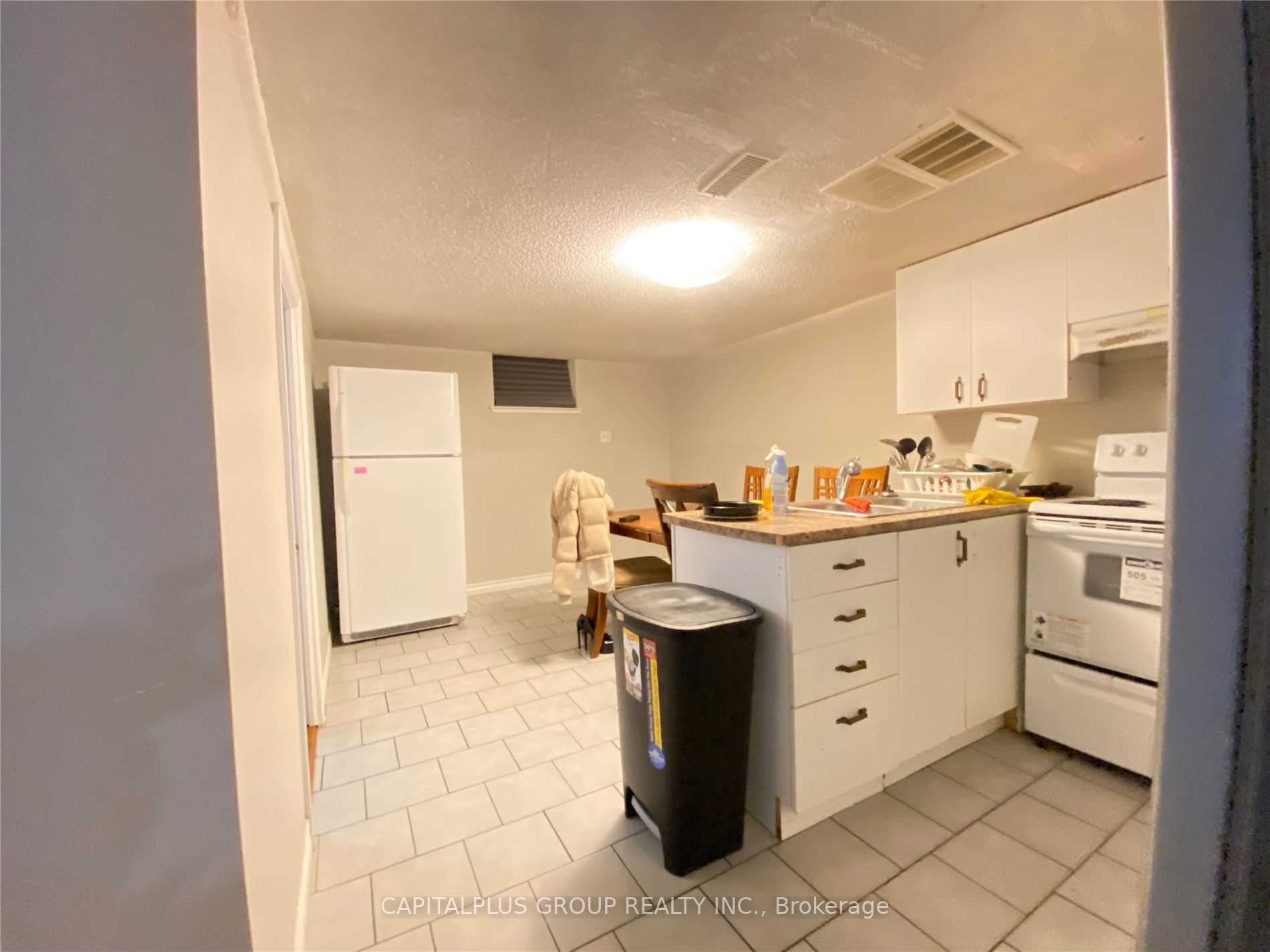 92 Meadowview Ave