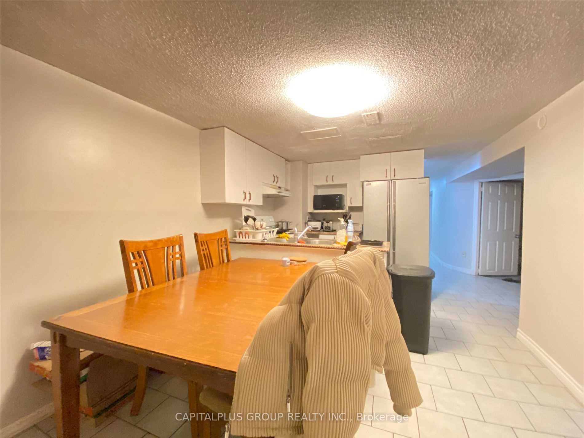 92 Meadowview Ave