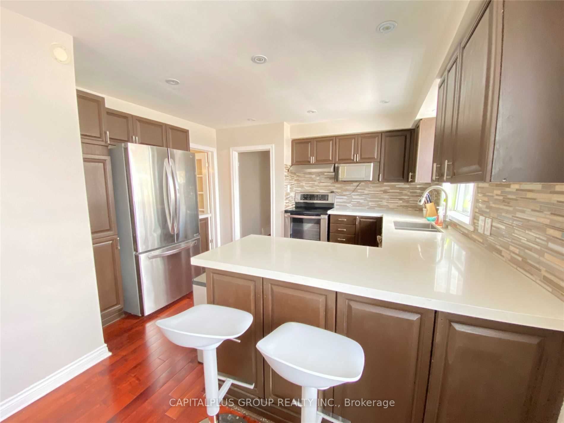 92 Meadowview Ave