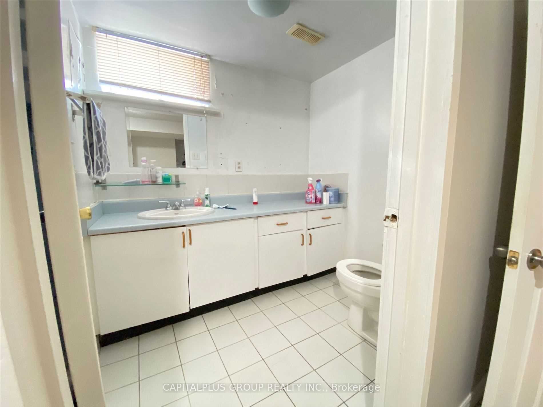 92 Meadowview Ave
