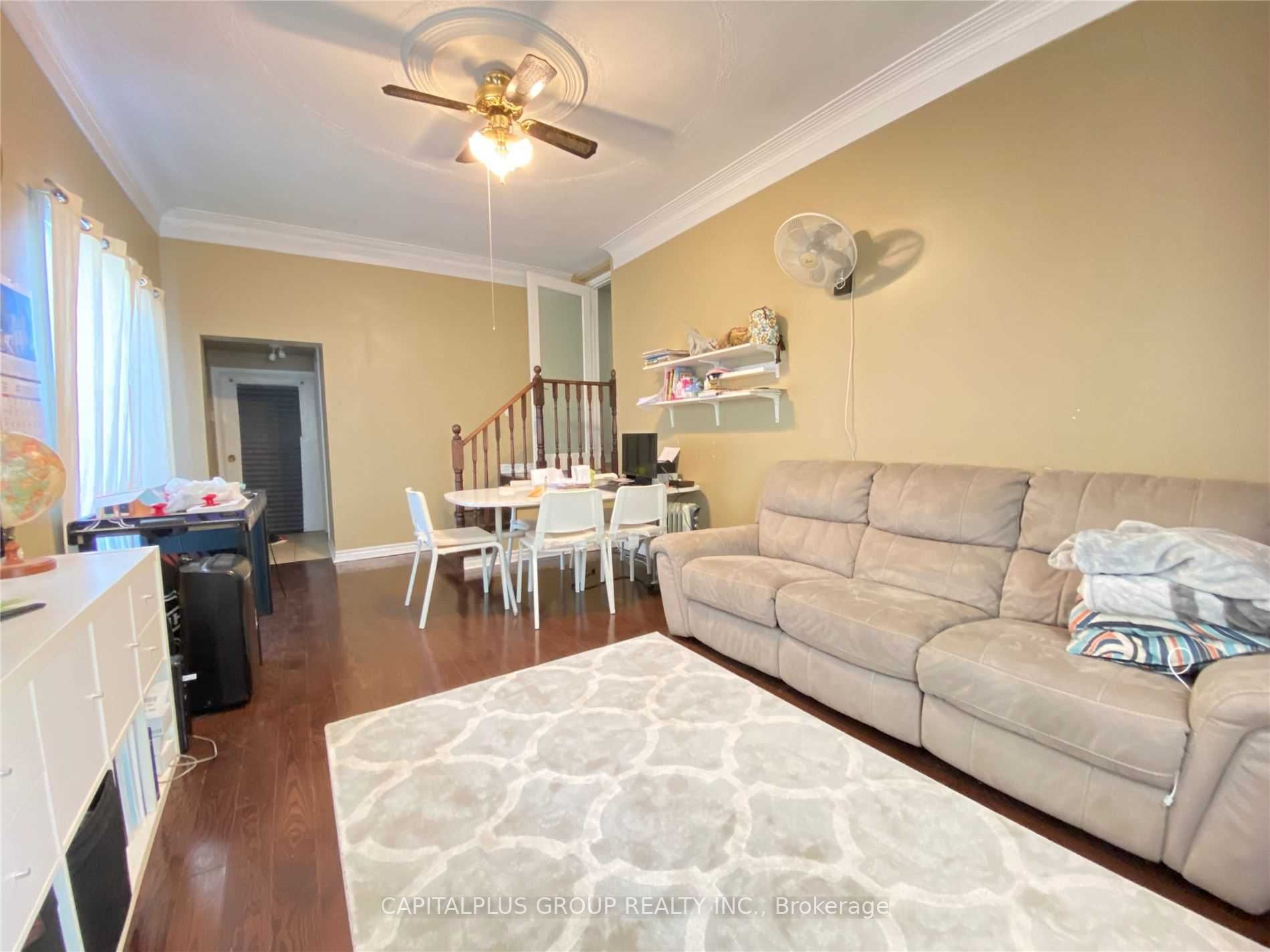 92 Meadowview Ave